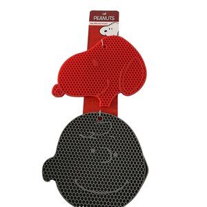 Snoopy Peanuts Silicone Trivets for Kitchen Cute Cartoon Pot Holders Set 2pk